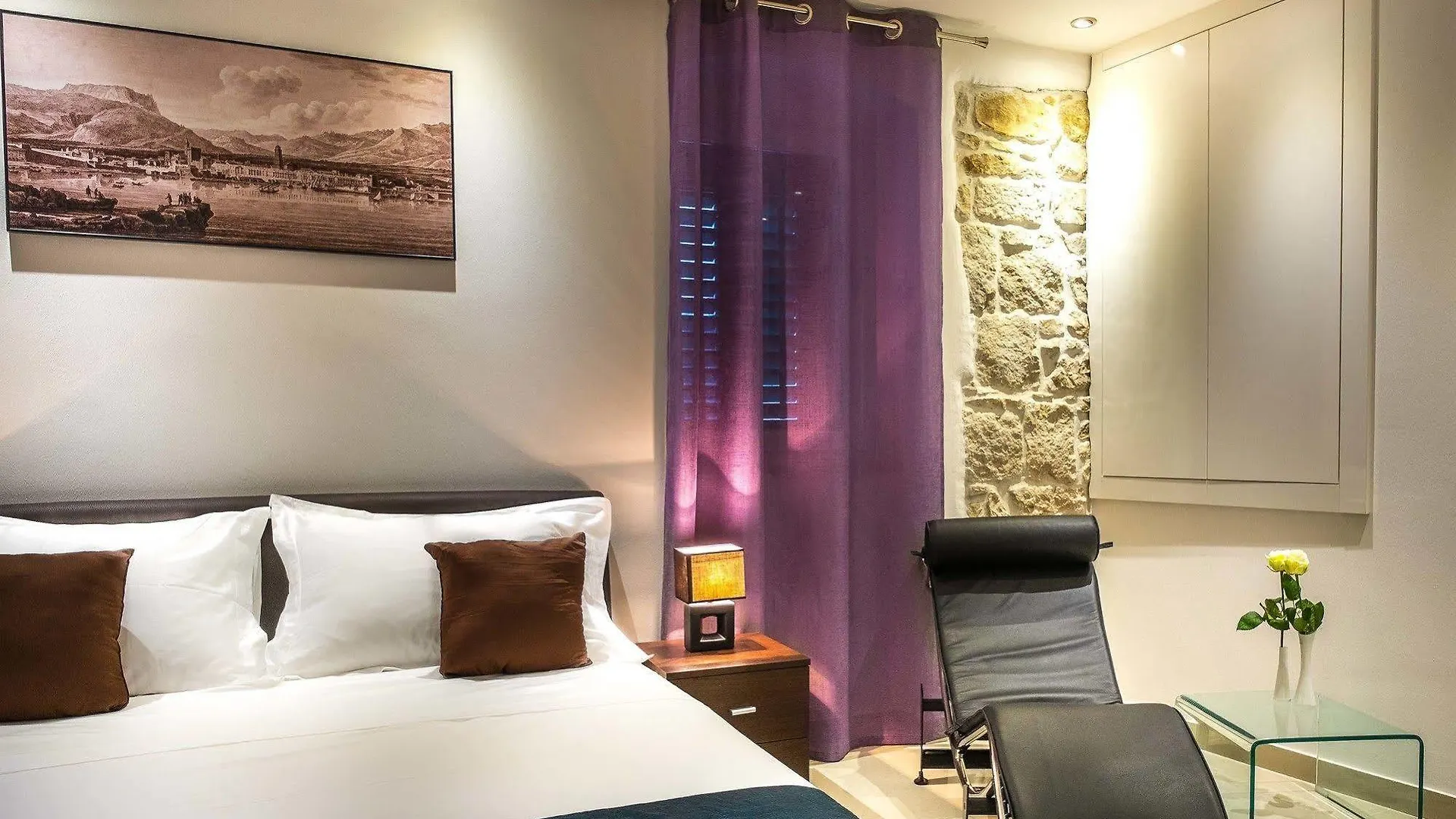 Split Oasis Studio Apartments Croatia