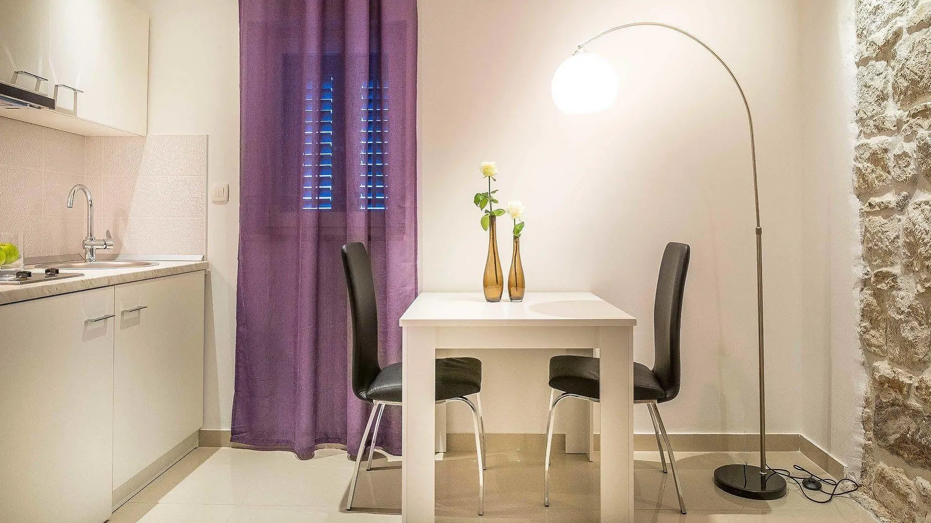 Split Oasis Studio Apartments 0*,  Croatia
